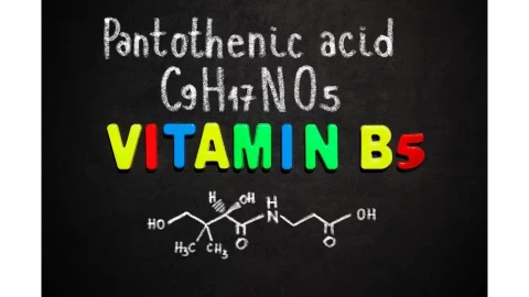 فيتامين B5 (حمض البانتوثينيك) وعلاقته بمرطب Dexpanthenol